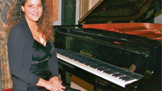Pianistin Meryem Natalie Akdenizli - Klavierabend in Glckstadt