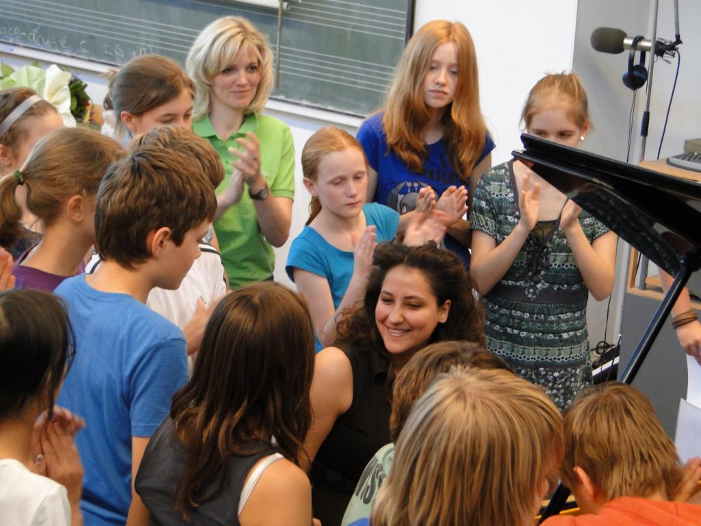 Schulkonzert Schillerschule Hannover - Pianistin Akdenizli